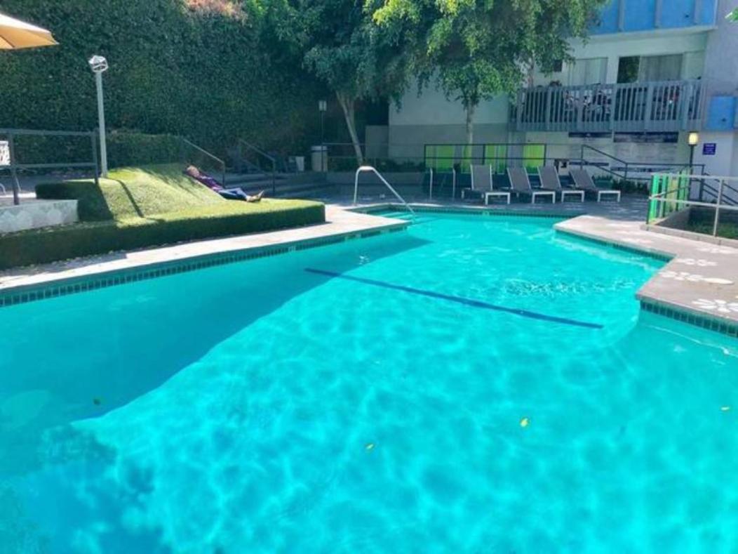 Hollywood Studio With Pool And Balcony Los Ángeles